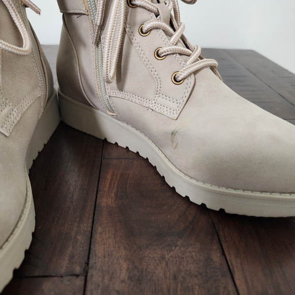 St. John's Bay Frampton Taupe Lace-up Knit Cuff Buckle Boots Sz 7 Classic Casual - Picture 5 of 12